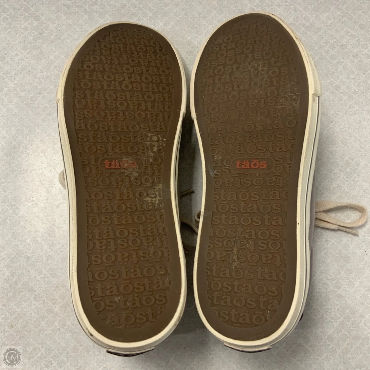 Shoes Sneakers By Taos In Grey, Size: 7