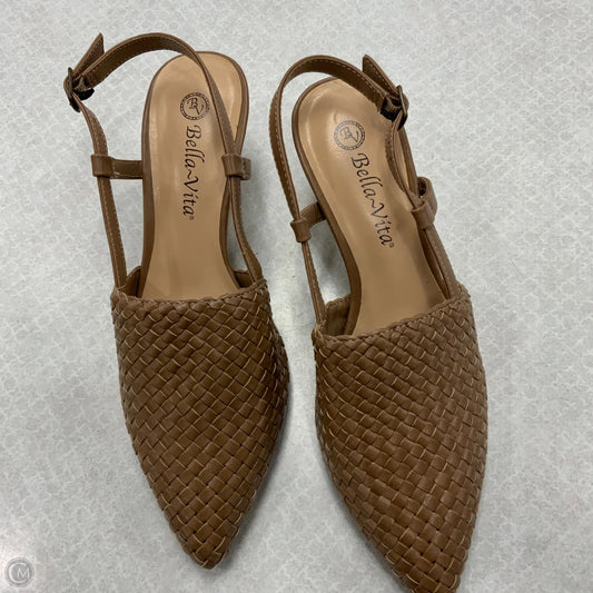 Shoes Heels Kitten By bella vita  In Brown, Size: 6.5
