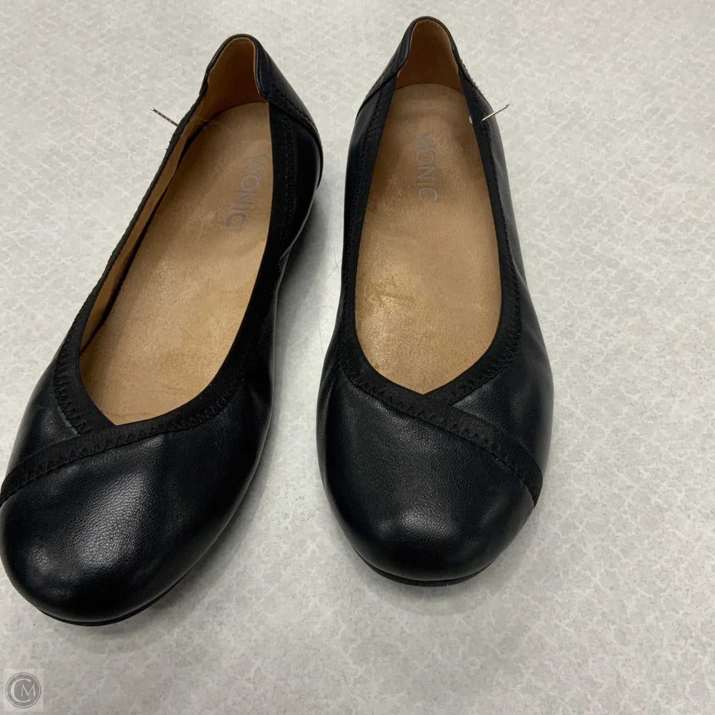 Shoes Flats By Vionic In Black, Size: 7