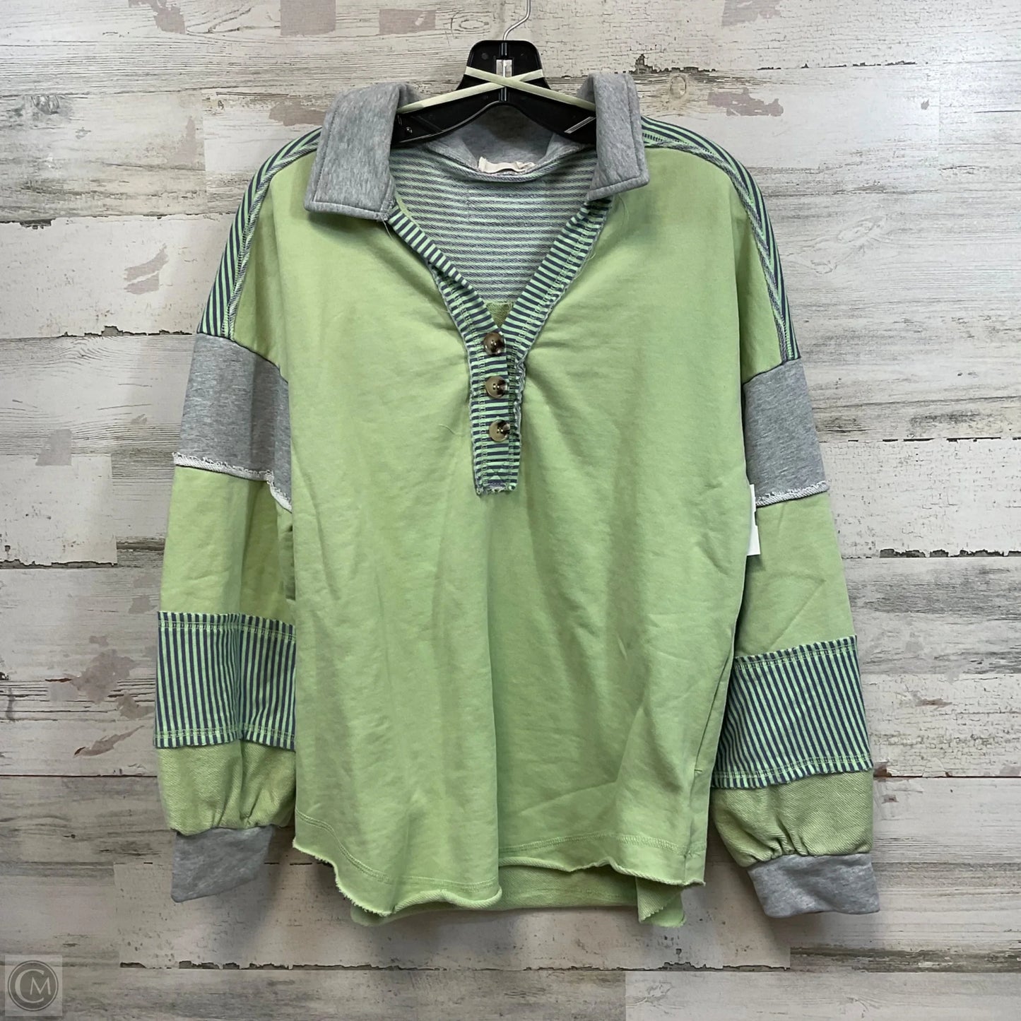 Top Long Sleeve By New In In Green, Size: M