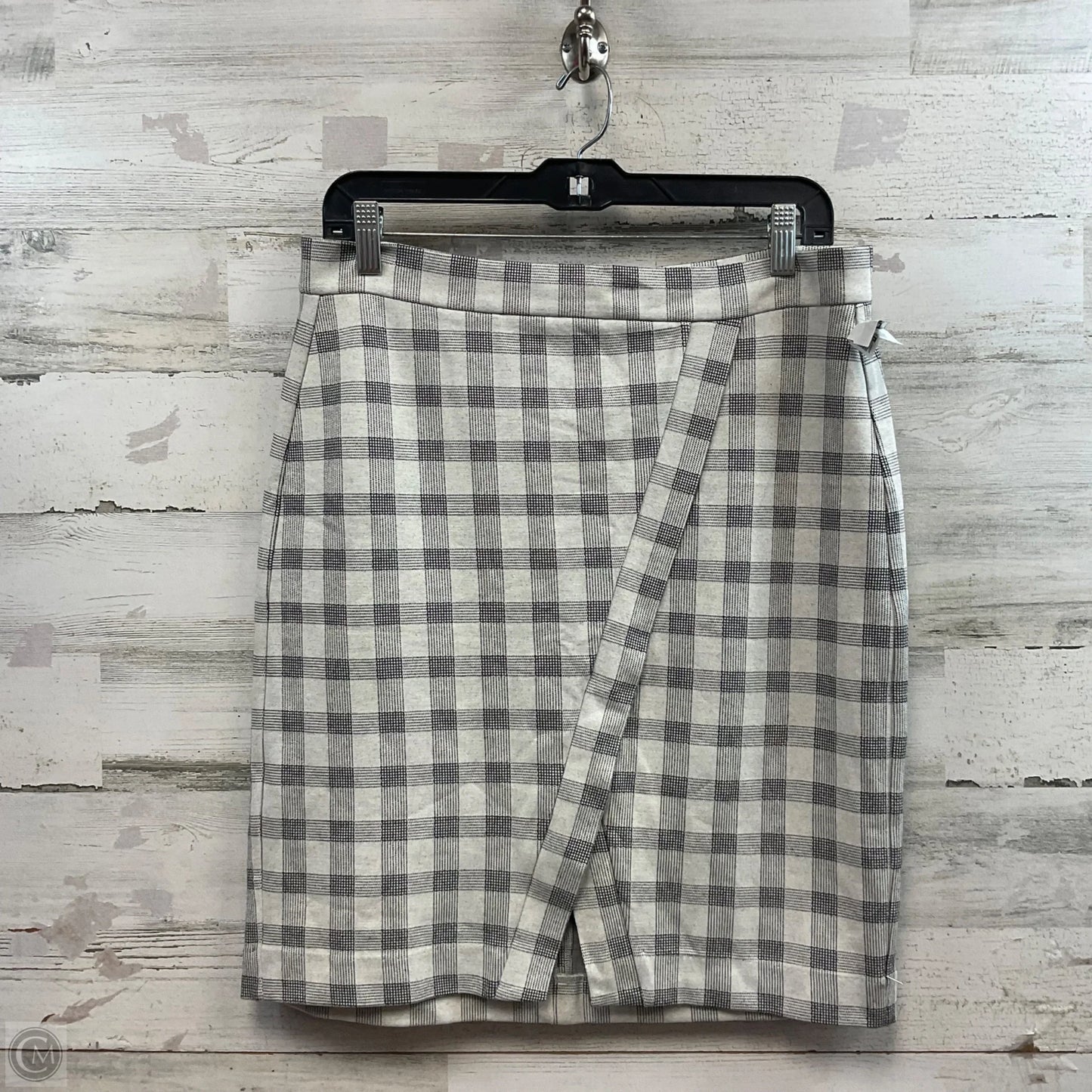 Skirt Mini & Short By Cabi In Grey, Size: 8