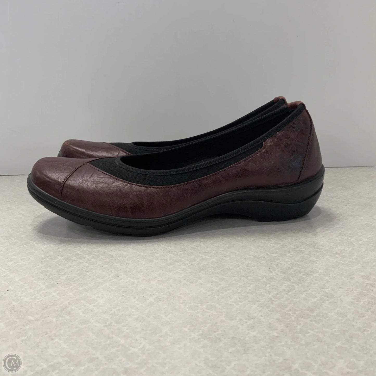 Shoes Flats By Romika In Maroon, Size: 7