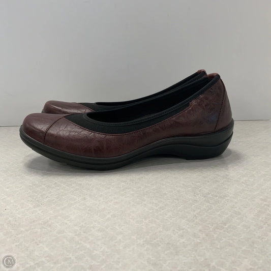 Shoes Flats By Romika In Maroon, Size: 7