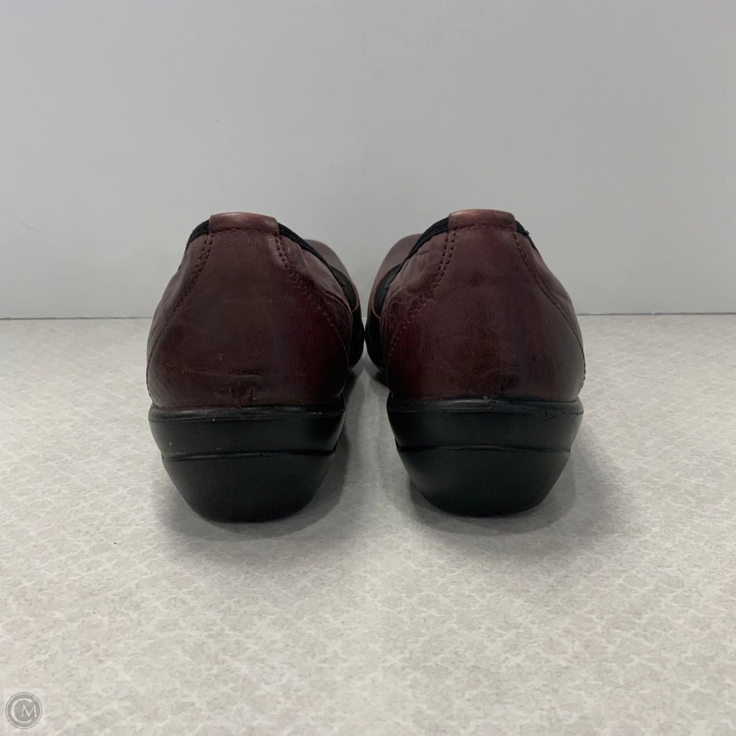 Shoes Flats By Romika In Maroon, Size: 7