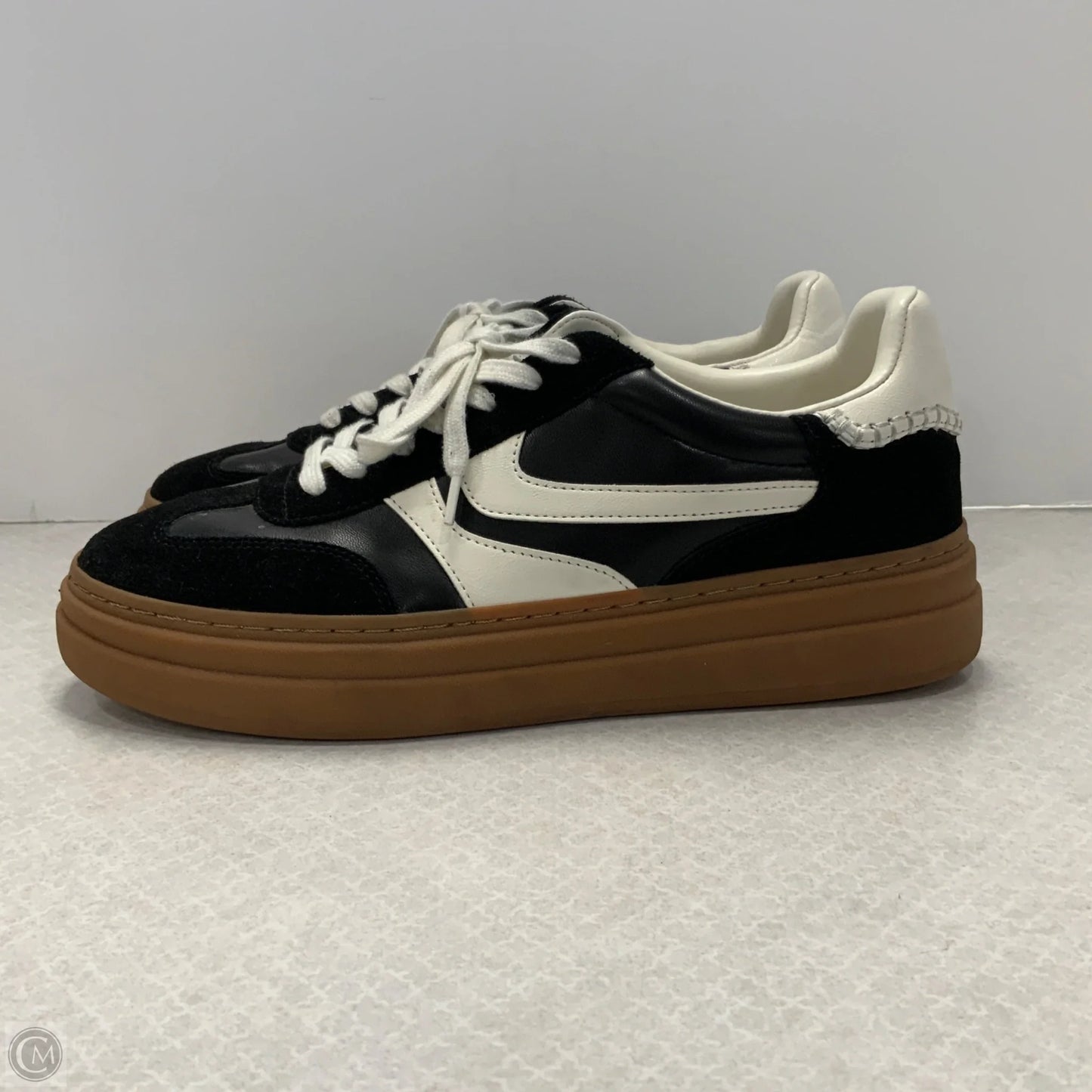 Shoes Sneakers By Steve Madden In Black, Size: 11