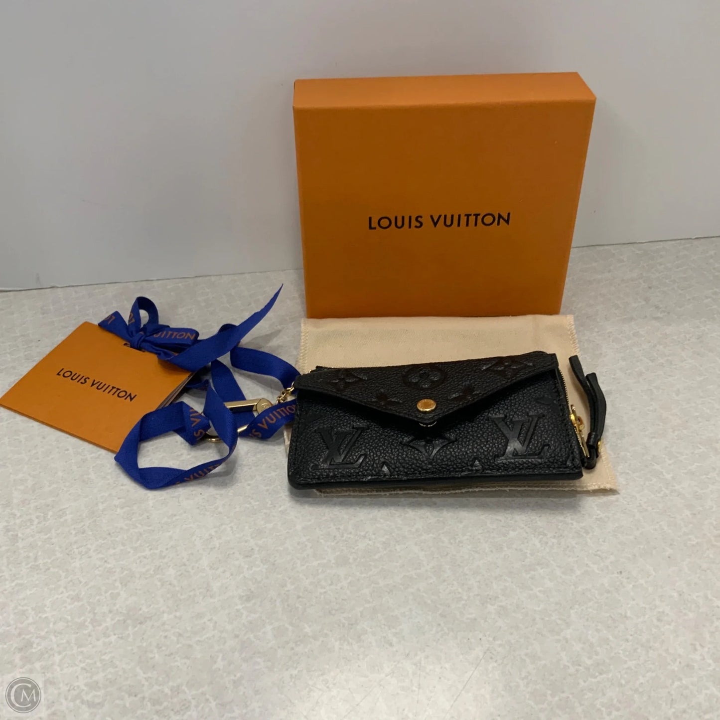 Wallet Luxury Designer By Louis Vuitton, Size: Medium