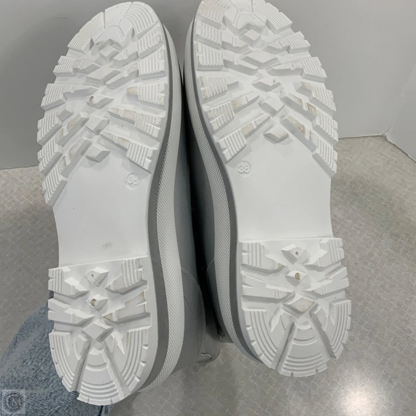 Boots Snow By Cmf In Silver, Size: 7.5