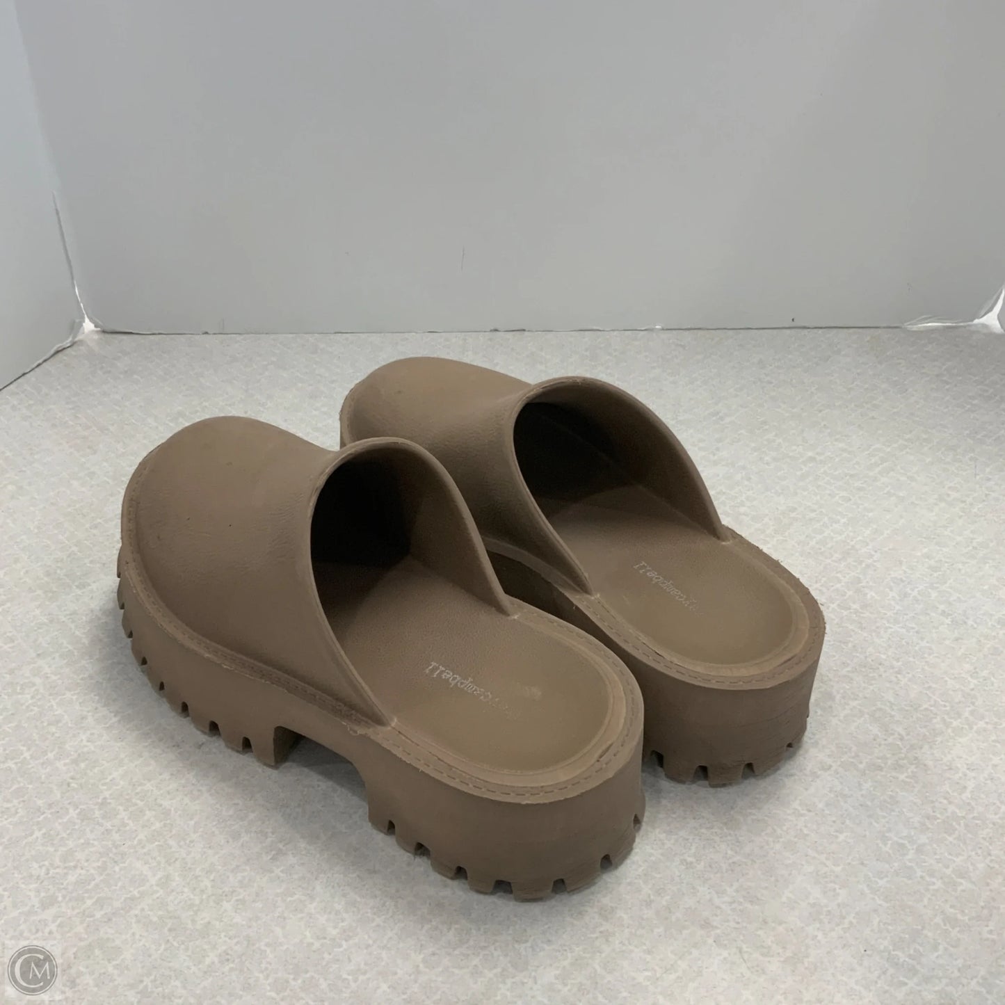 Shoes Flats By Jeffrey Campbell In Brown, Size: 9