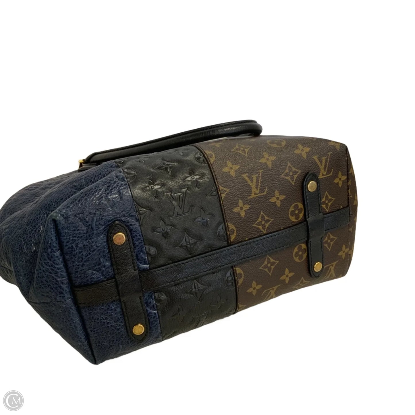 Handbag Luxury Designer By Louis Vuitton, Size: Medium