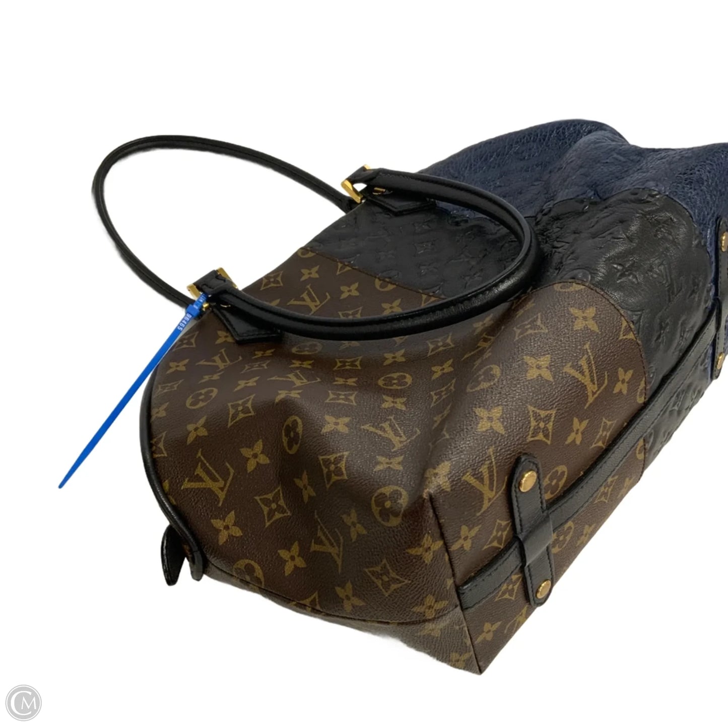 Handbag Luxury Designer By Louis Vuitton, Size: Medium