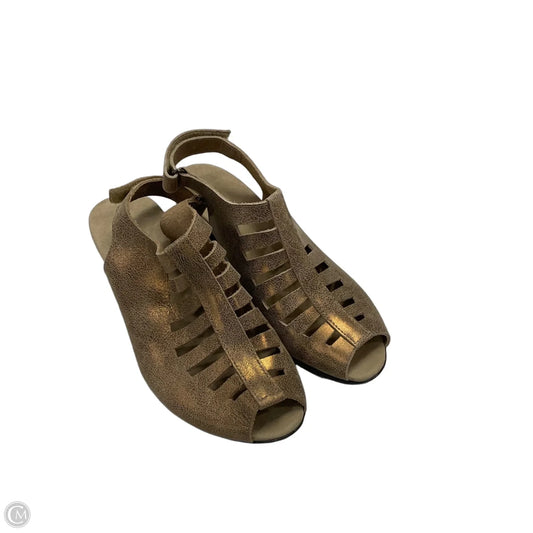 Sandals Heels Block By Munro In Gold, Size: 8.5