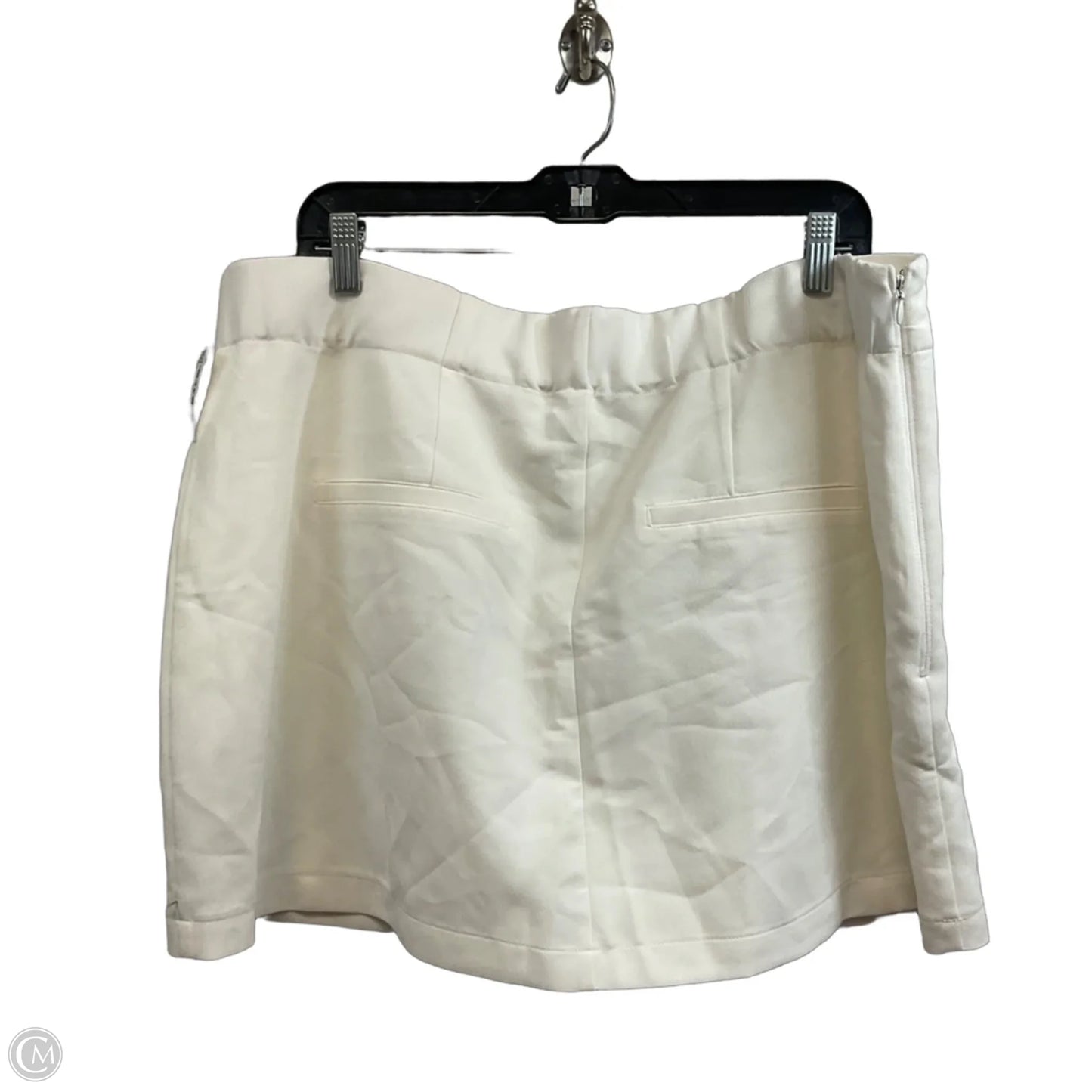 Skirt Mini & Short By Abercrombie And Fitch In White, Size: Xl