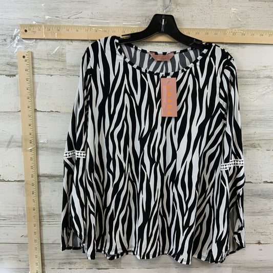 Top Long Sleeve By AMANA Size: Xl