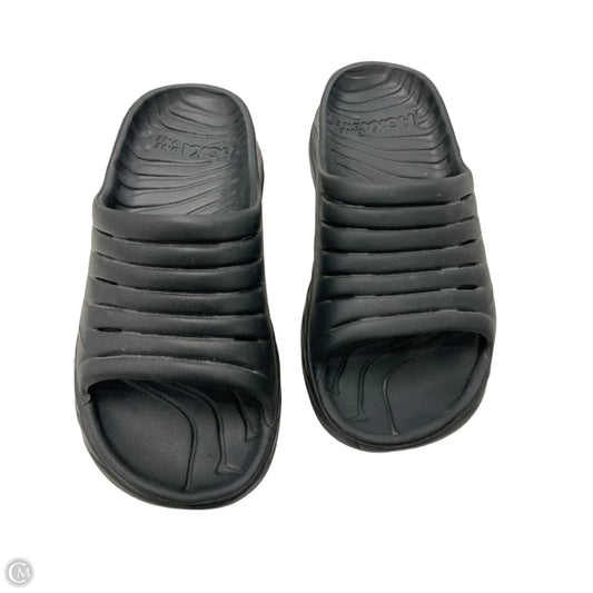 Sandals Flats By Hoka In Black, Size: 8