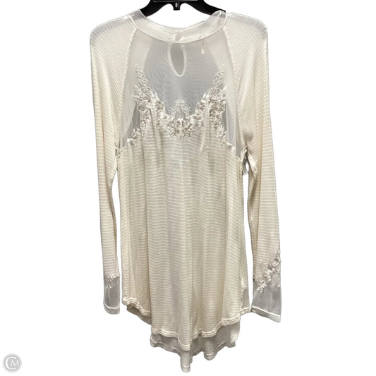 Top Long Sleeve By Free People In Cream, Size: L