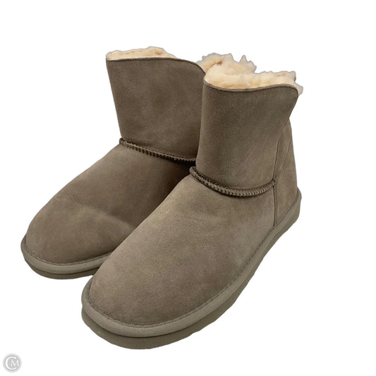 Boots Ankle Flats By Bearpaw In Taupe, Size: 11