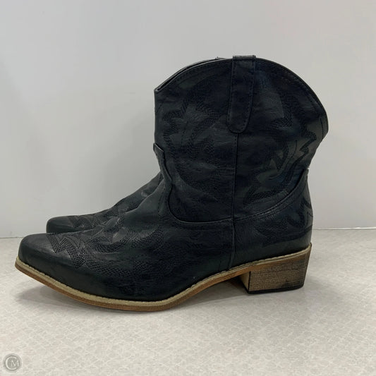 Boots Ankle Heels By Clothes Mentor In Black, Size: 11