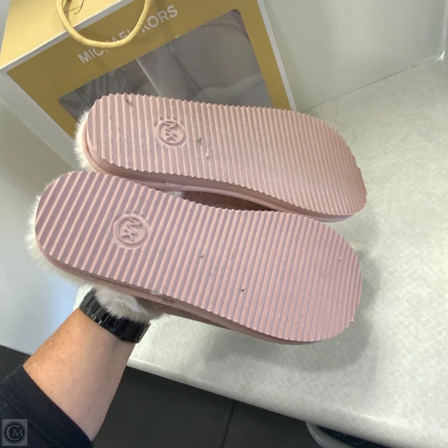 Slippers Designer By Michael Kors In Pink, Size: 8