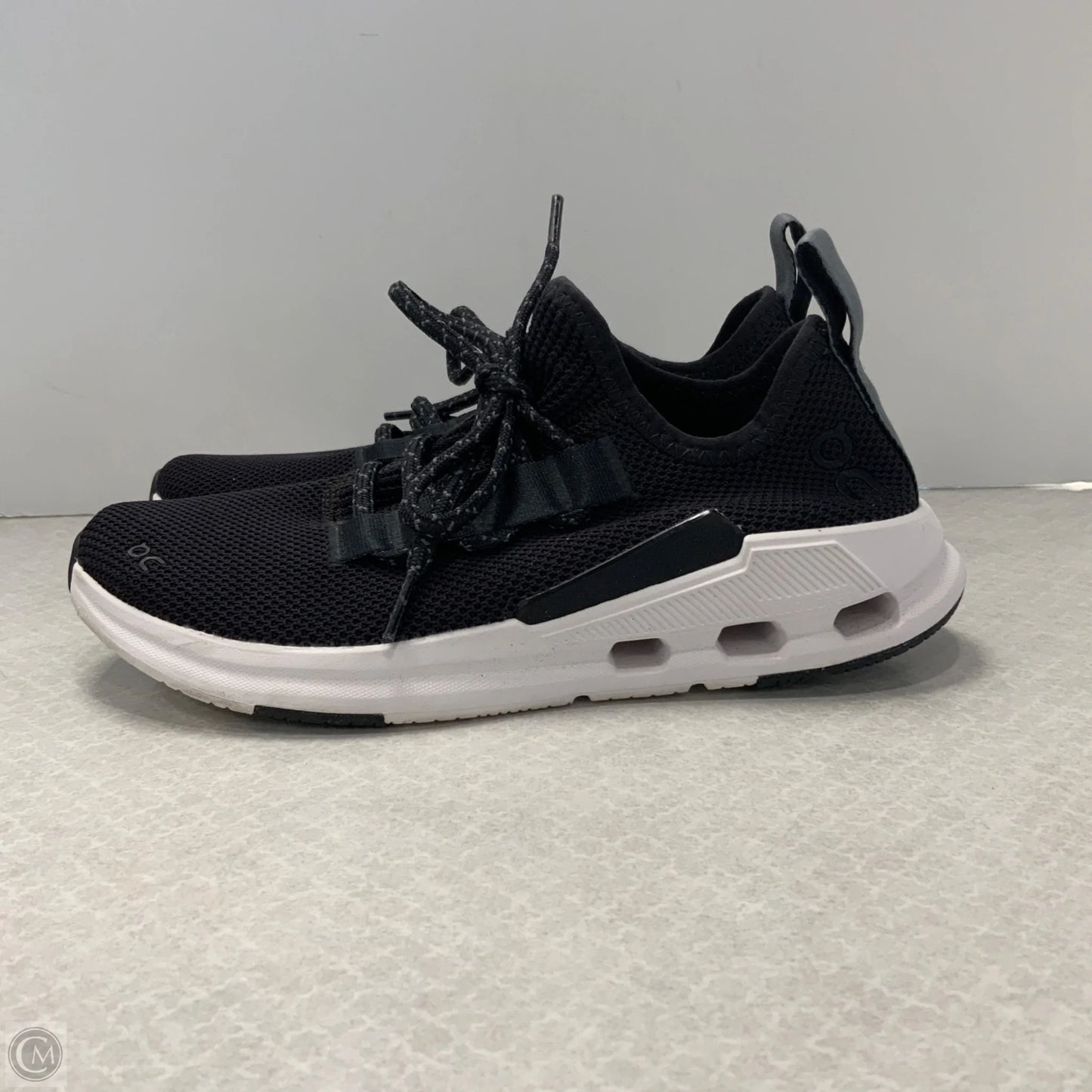 Shoes Athletic By On Cloud In Black, Size: 6.5