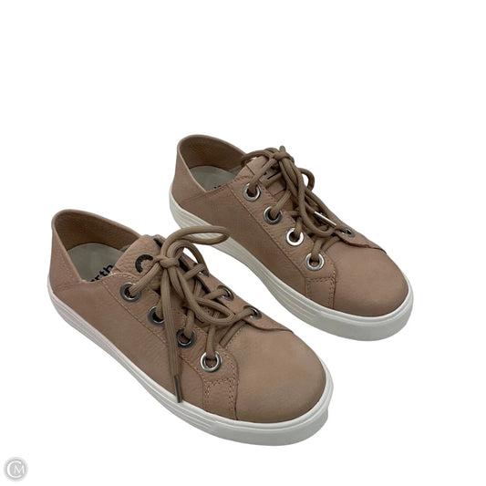 Shoes Sneakers By Earth In Pink, Size: 6