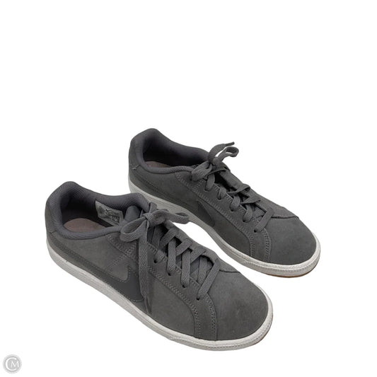Shoes Sneakers By Nike In Grey, Size: 7.5