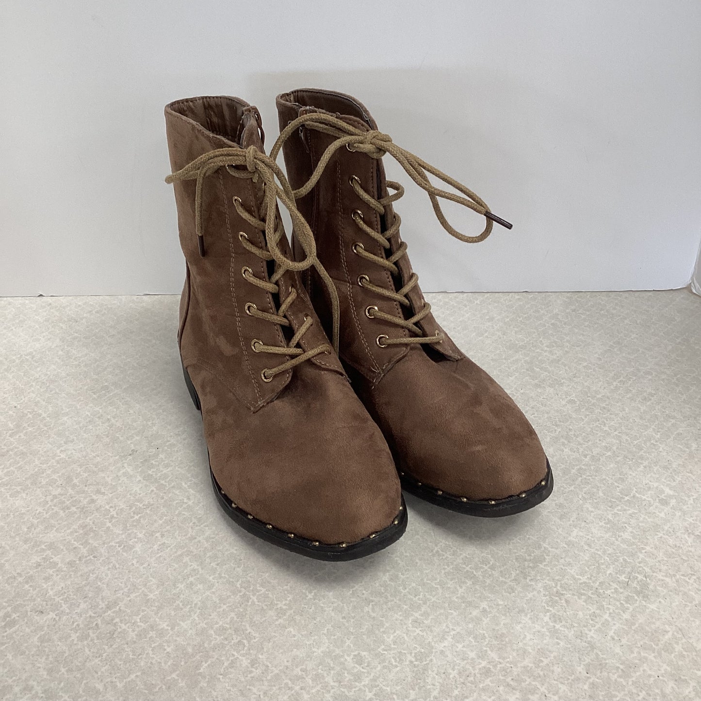 Boots Combat By Clothes Mentor In Brown, Size: 9