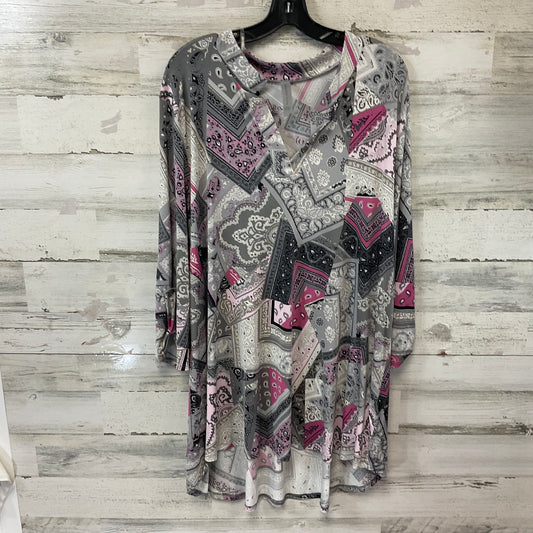 Top 3/4 Sleeve By Honeyme In Grey, Size: 3x