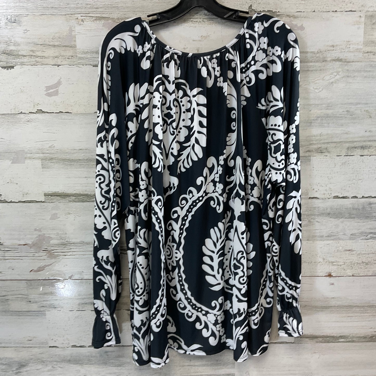 Top Long Sleeve By HESED In Black, Size: 3x