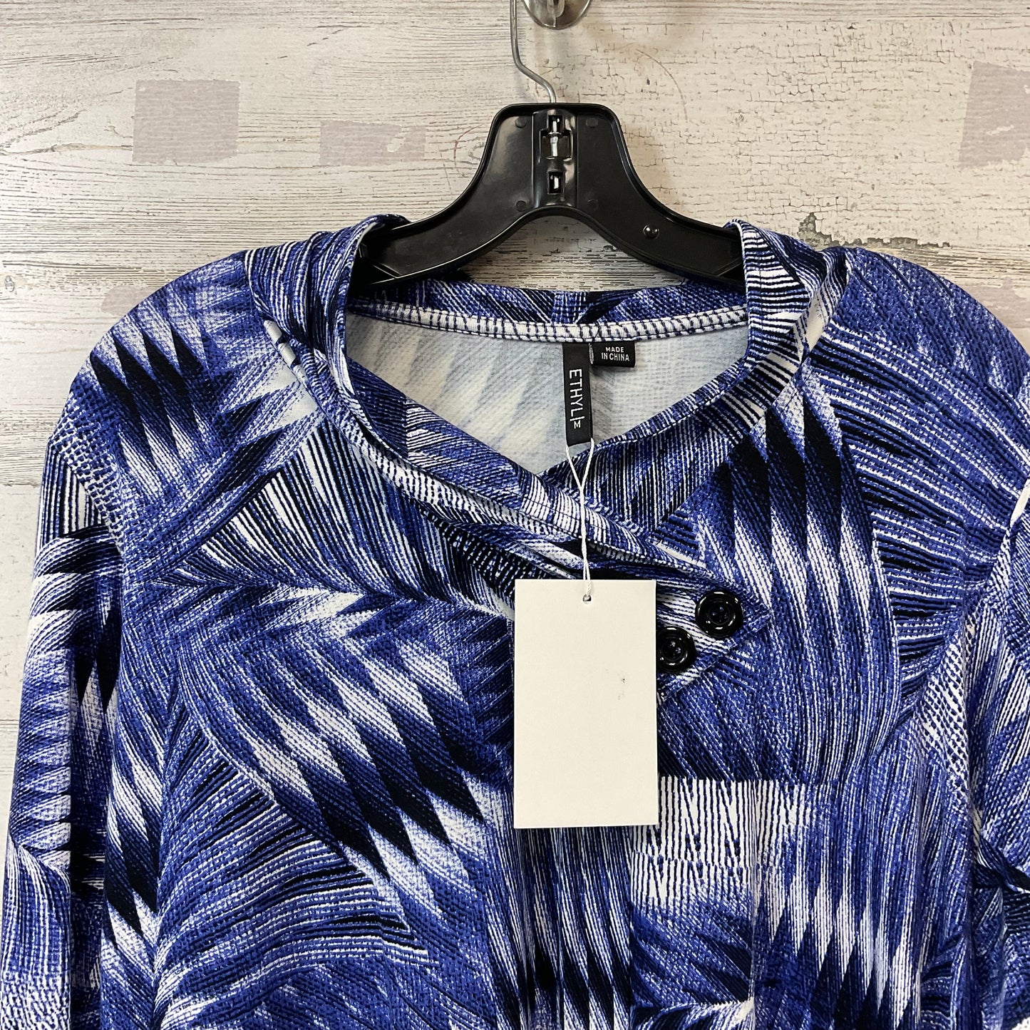 Top Long Sleeve By Ethyl In Blue, Size: M