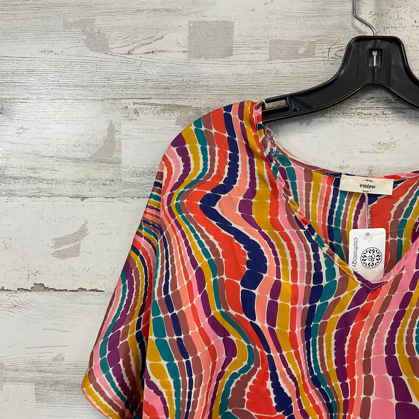 Top Short Sleeve By Entro In Orange, Size: Xl