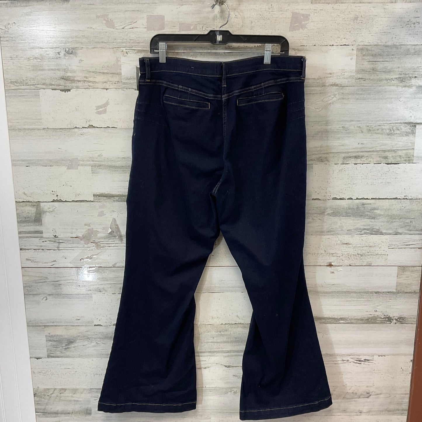 Jeans Flared By Bold Elements In Blue Denim, Size: 18