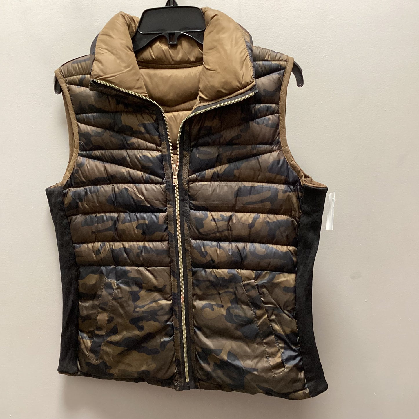 Vest Puffer & Quilted By Clothes Mentor In Brown, Size: M