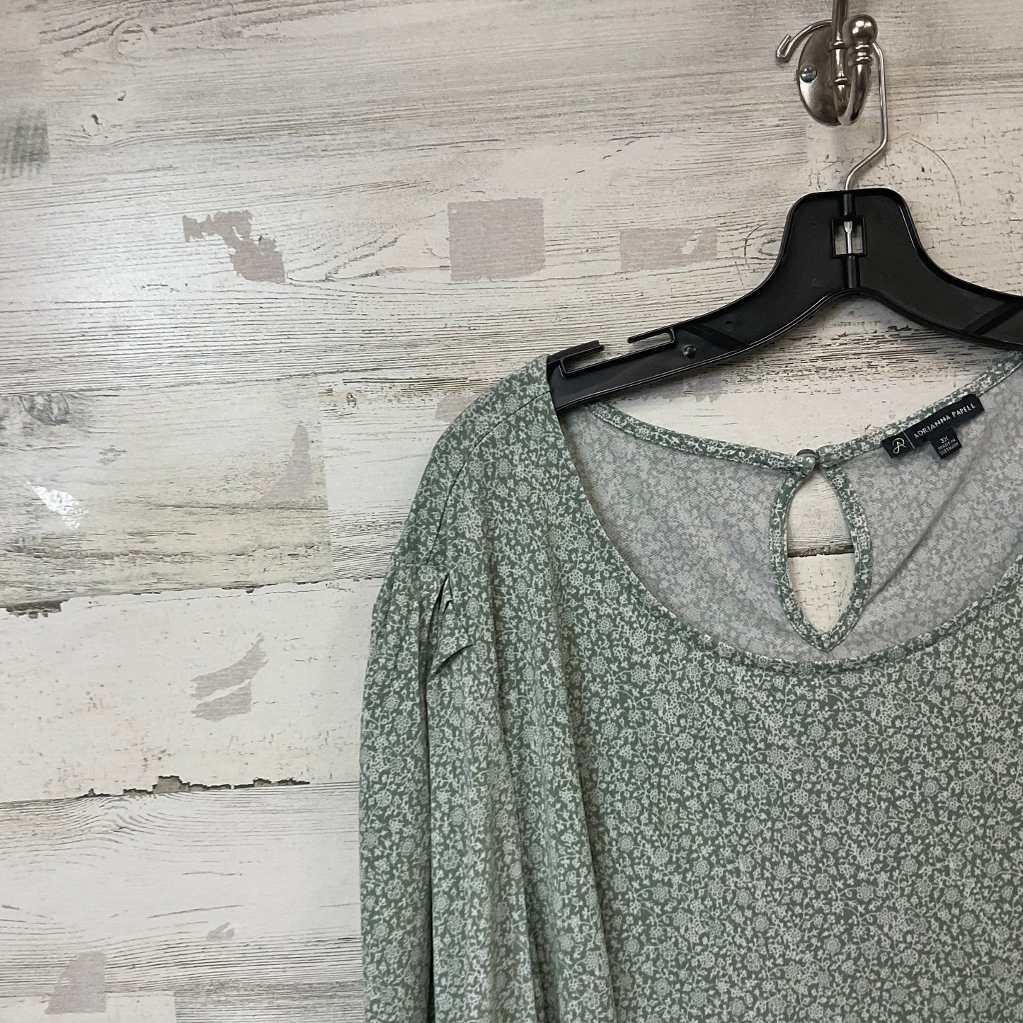 Top 3/4 Sleeve By Adrianna Papell In Green, Size: 3x