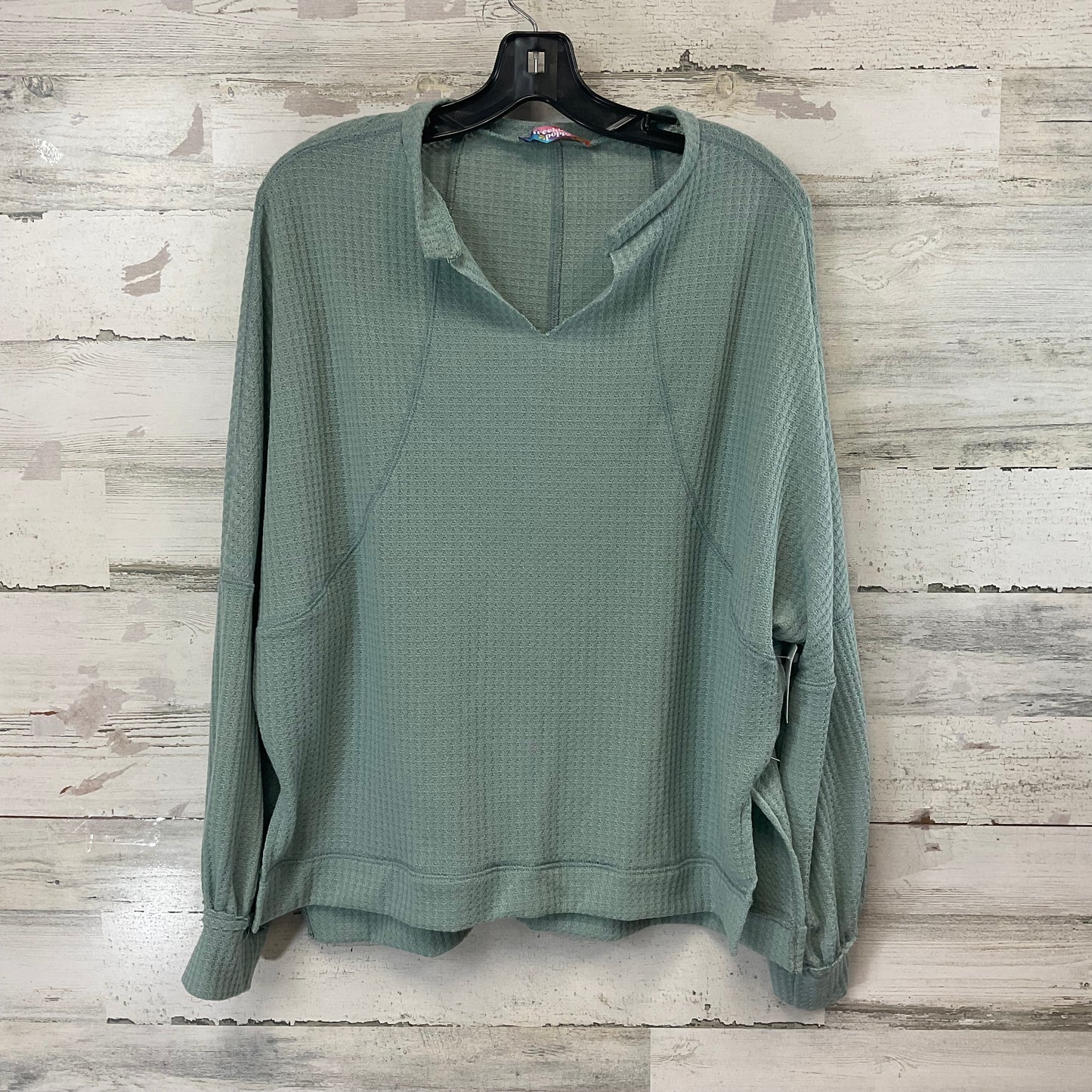 Top Long Sleeve By FRECKLED POPPY In Green, Size: M