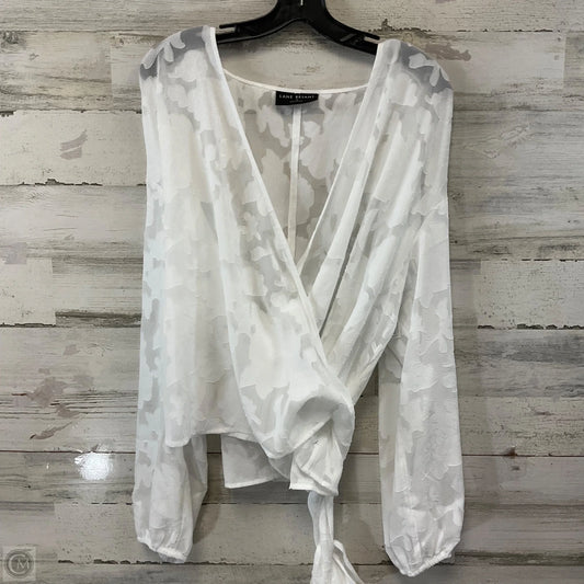 Top Short Sleeve By Lane Bryant In White