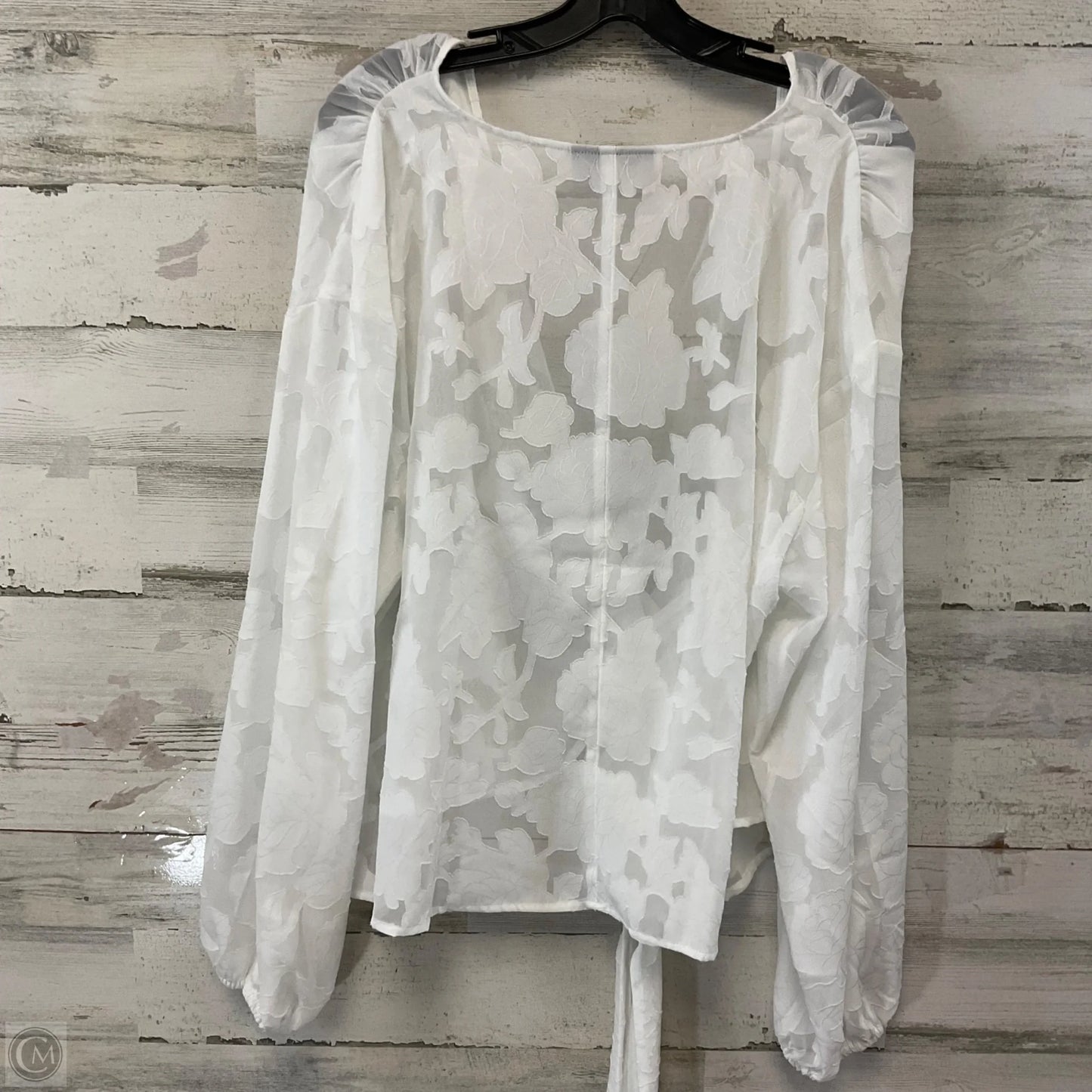 Top Short Sleeve By Lane Bryant In White