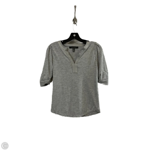 Top Short Sleeve By White House Black Market In Grey, Size: Xxs