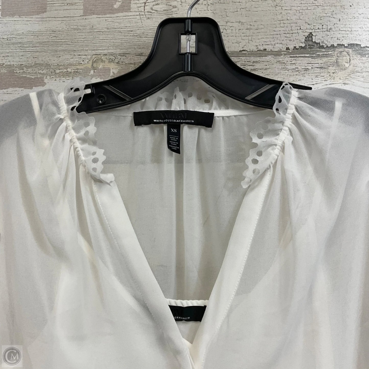 Blouse Long Sleeve By White House Black Market In White, Size: Xs