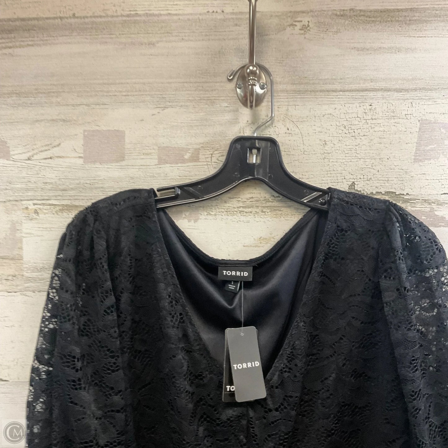 Top Long Sleeve By Torrid In Black, Size: 1x