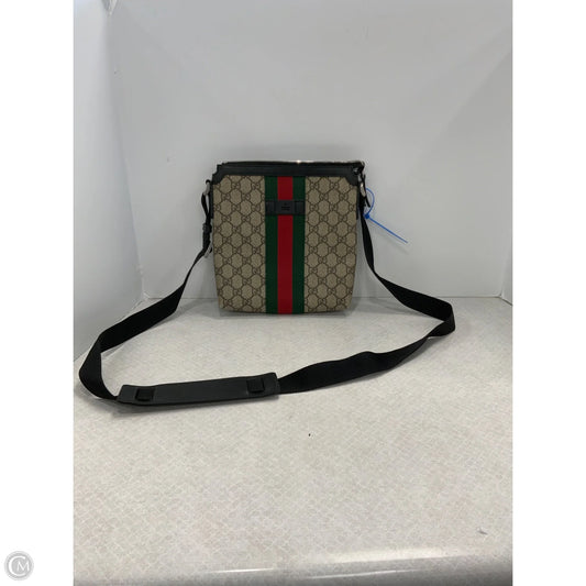 Crossbody Luxury Designer By Gucci, Size: Medium
