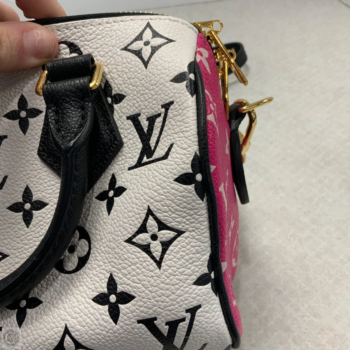 Handbag Luxury Designer By Louis Vuitton, Size: Small