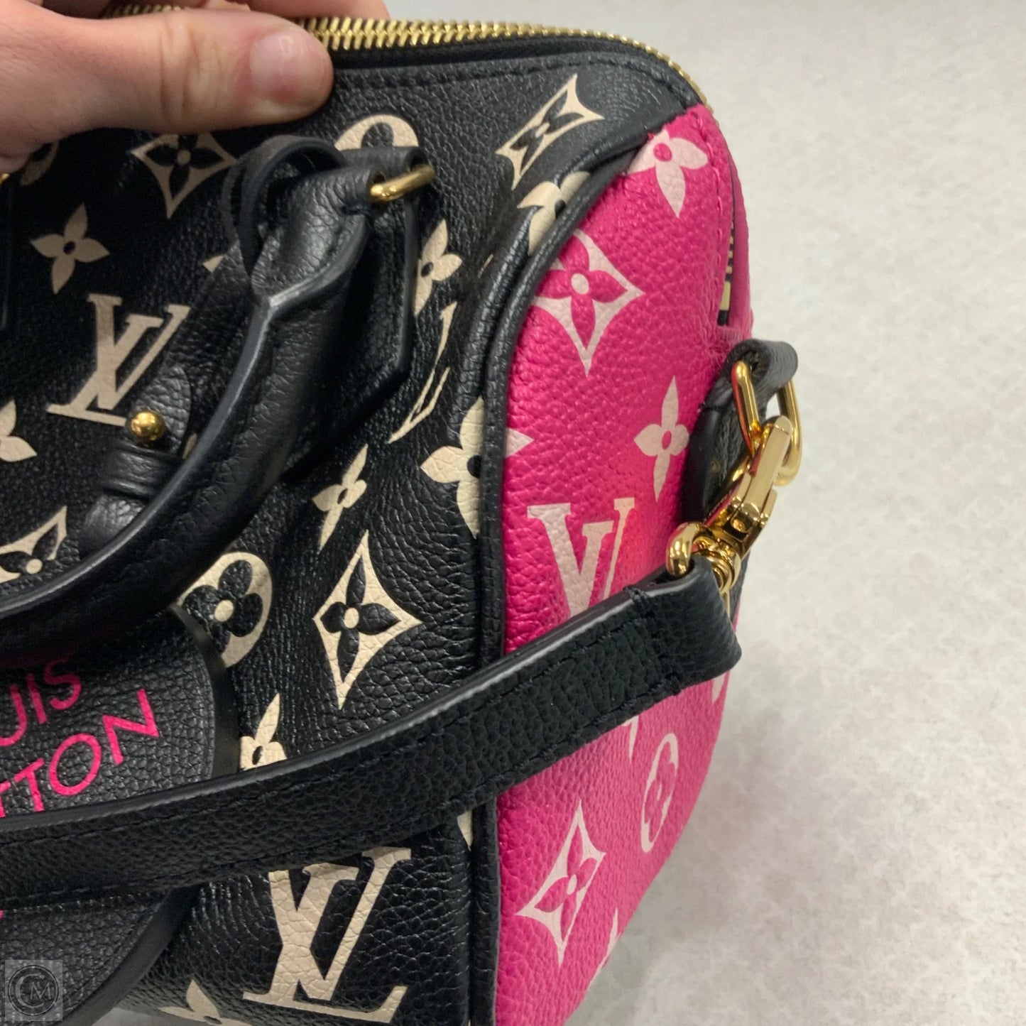 Handbag Luxury Designer By Louis Vuitton, Size: Small