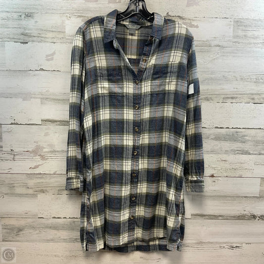 Dress Casual Short By Natural Reflections In Grey, Size: M