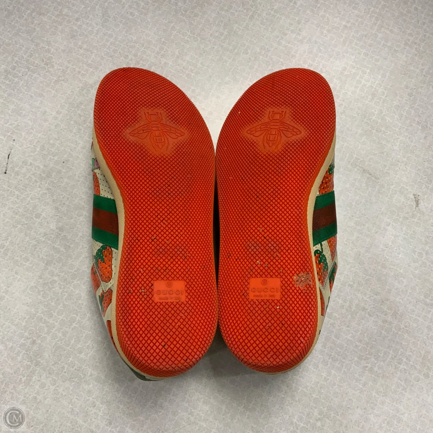 Shoes Luxury Designer By Gucci In Red, Size: 11