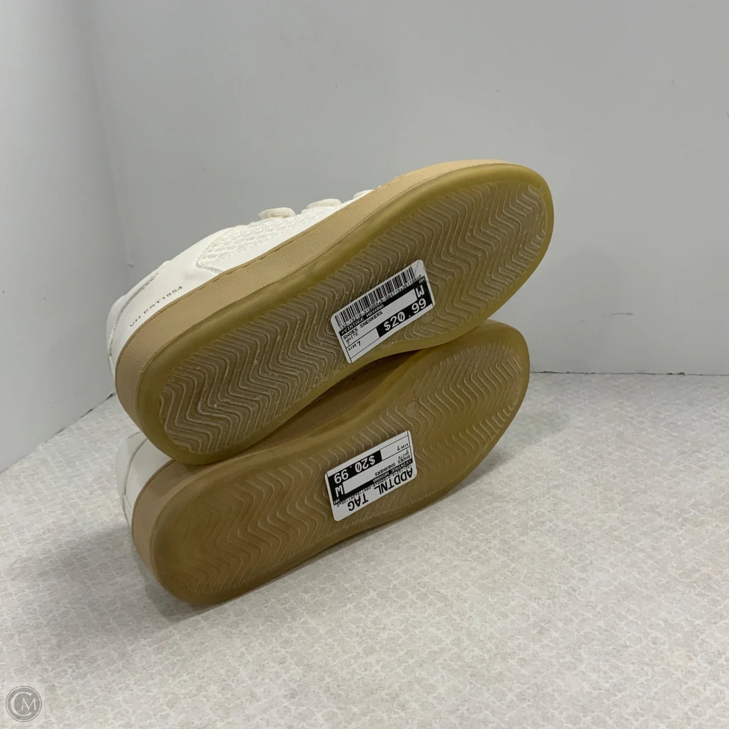 Shoes Sneakers By Vintage Havana In White, Size: 7