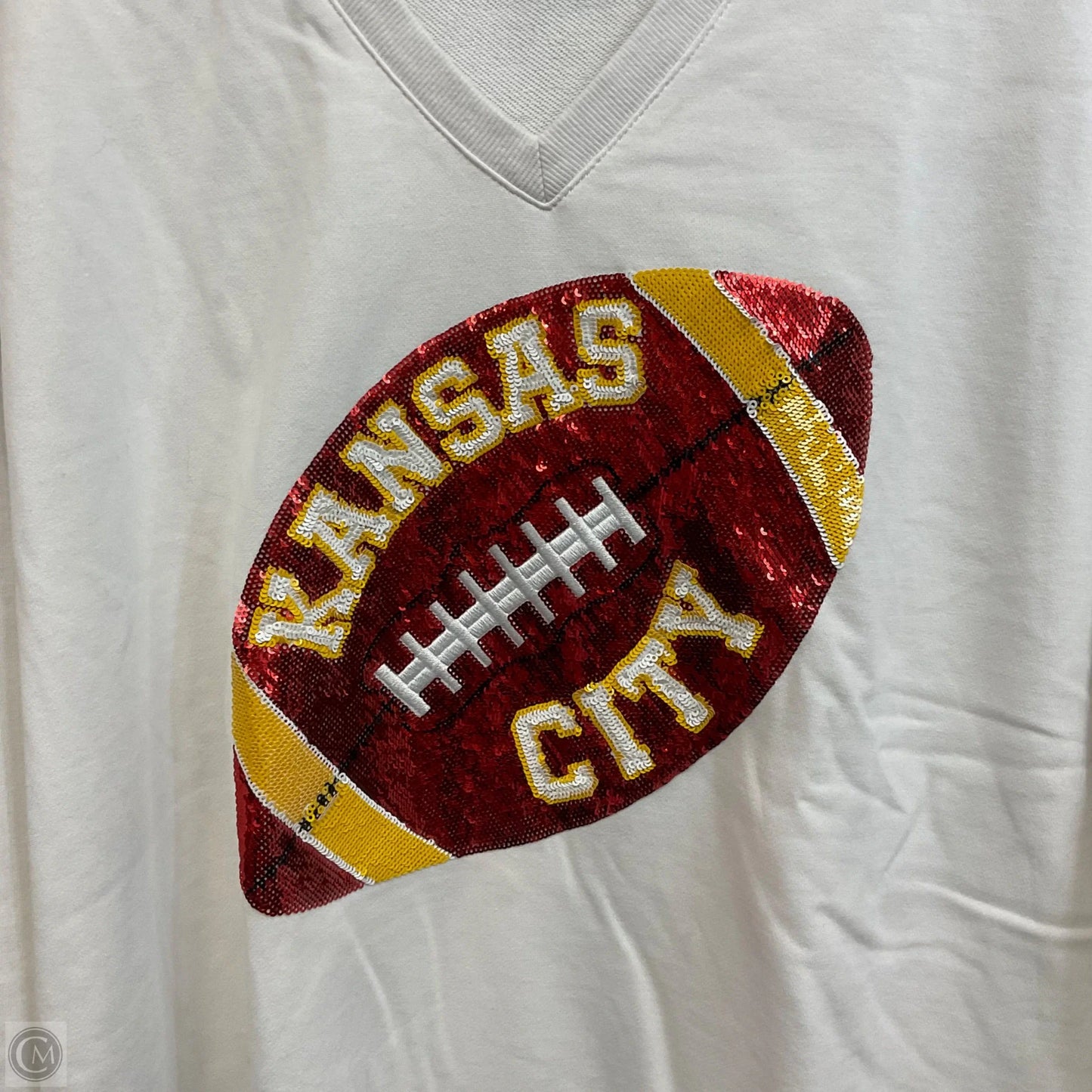 Top Long Sleeve By Queen of Sparkles In White, Size: Xl