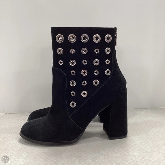 Boots Ankle Heels By Chinese Laundry In Black, Size: 8.5