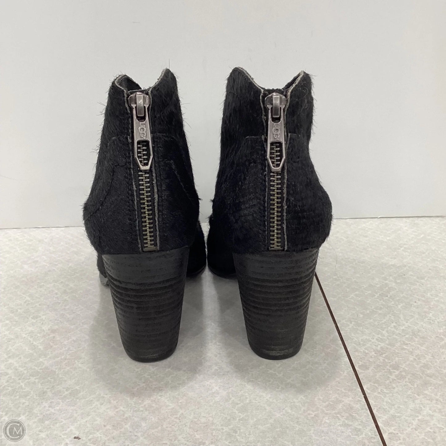 Boots Ankle Heels By Ugg In Black, Size: 9