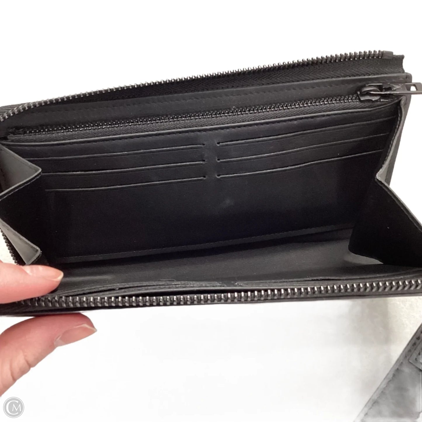 Wristlet Luxury Designer By Louis Vuitton, Size: Large