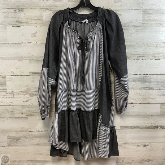Dress Casual Short By White Birch In Grey & White, Size: S